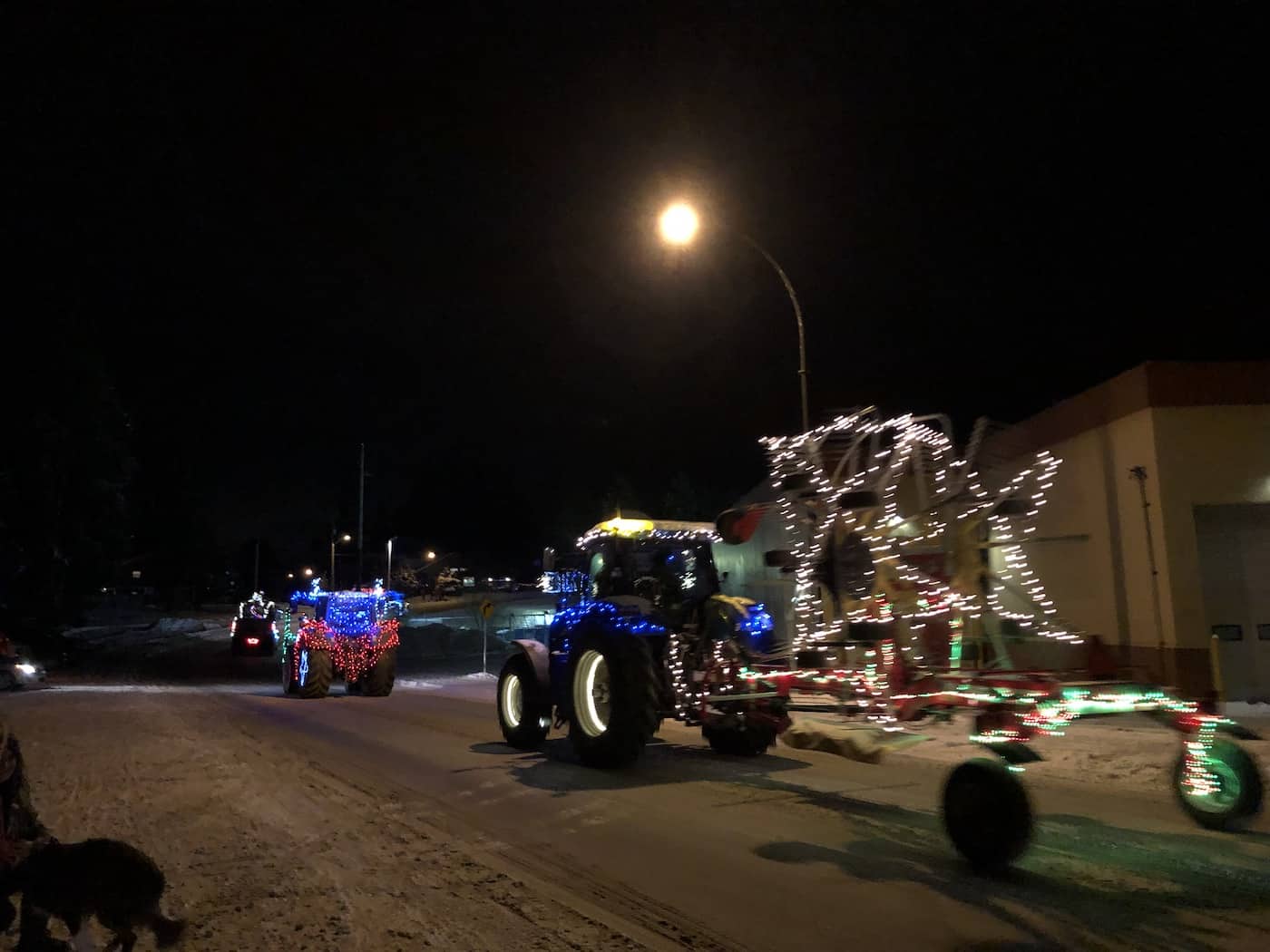 armstrong christmas tractor parade in armstrong bc